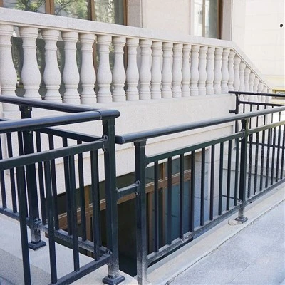 Pot folosi o balustradă interioară din PVC?